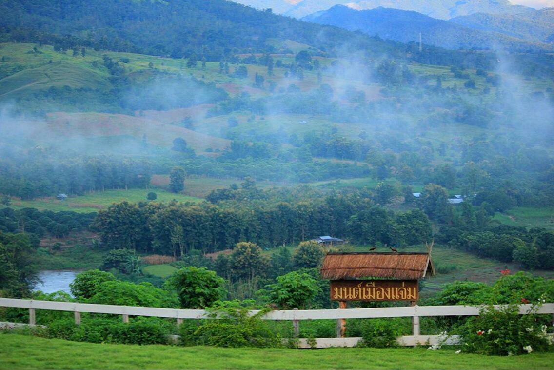 มนต์เมืองแจ่ม Hotel Mae Chaem Buitenkant foto